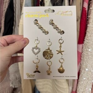 Gold and Pearl Beachy Shoe Charm Pack